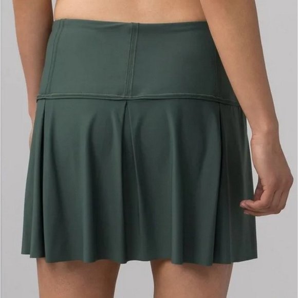 LULULEMON |  Lost In Pace Skirt Skort in Dark Forest Side Pockets Size 4 - Picture 7 of 11